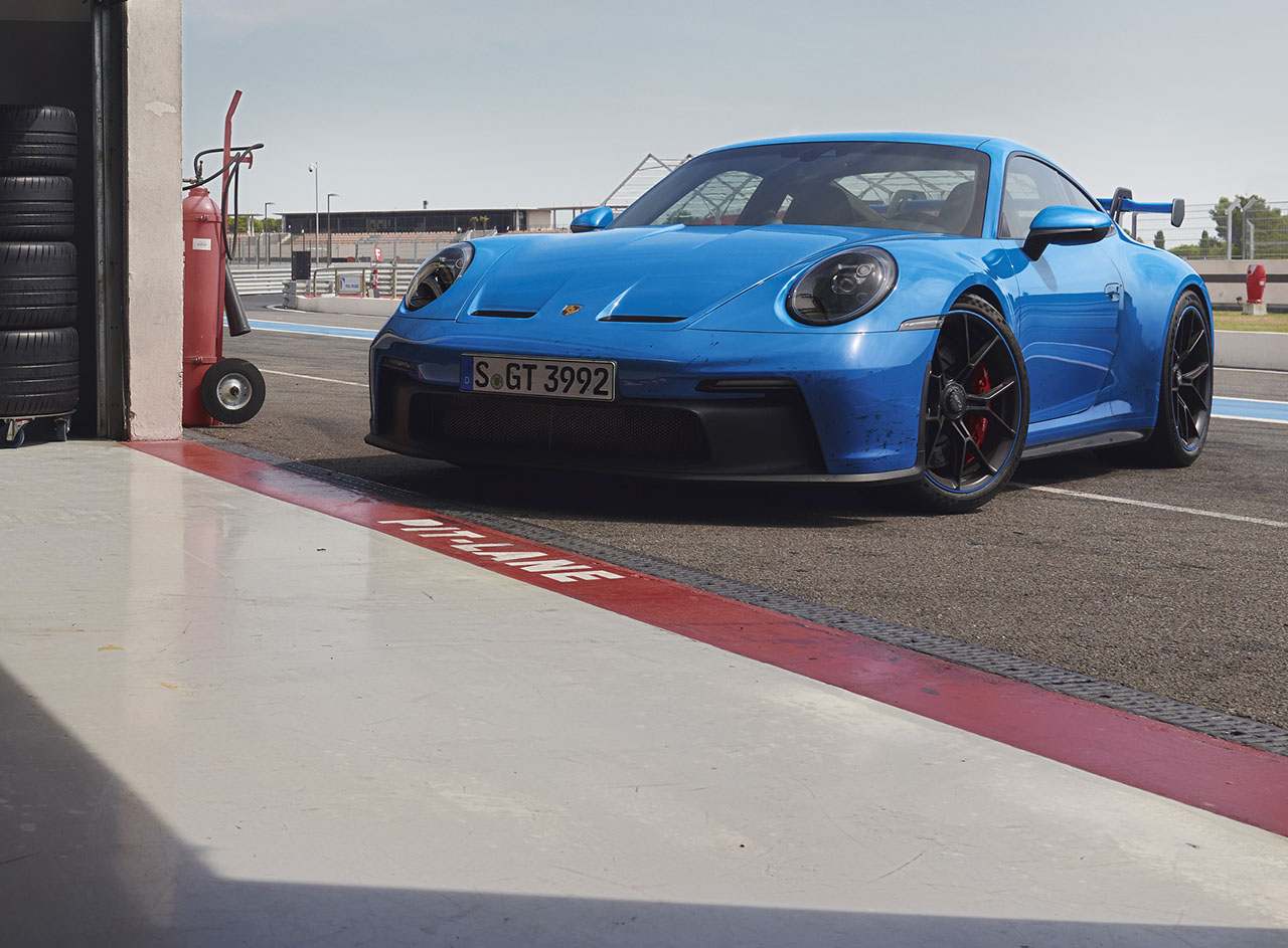 Porsche releases updates and pricing on 2022 model year 911 - CarCostCanada
